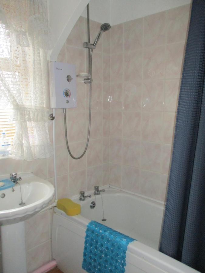 Super Single Room Cardiff Exterior photo